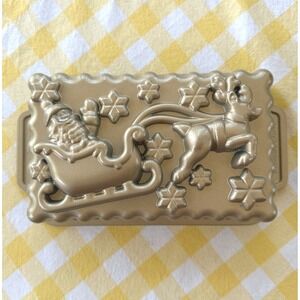 Nordic Ware Loaf Pan Santa Sleigh Christmas
